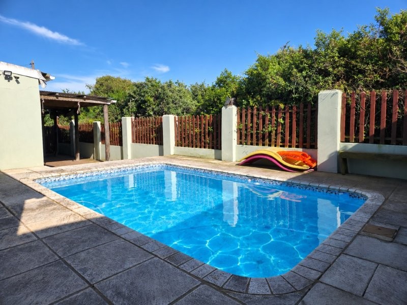 4 Bedroom Property for Sale in Aston Bay Eastern Cape
